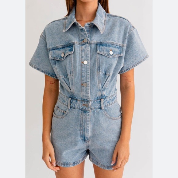 NWT Short Sleeve Denim Romper - Picture 2 of 7